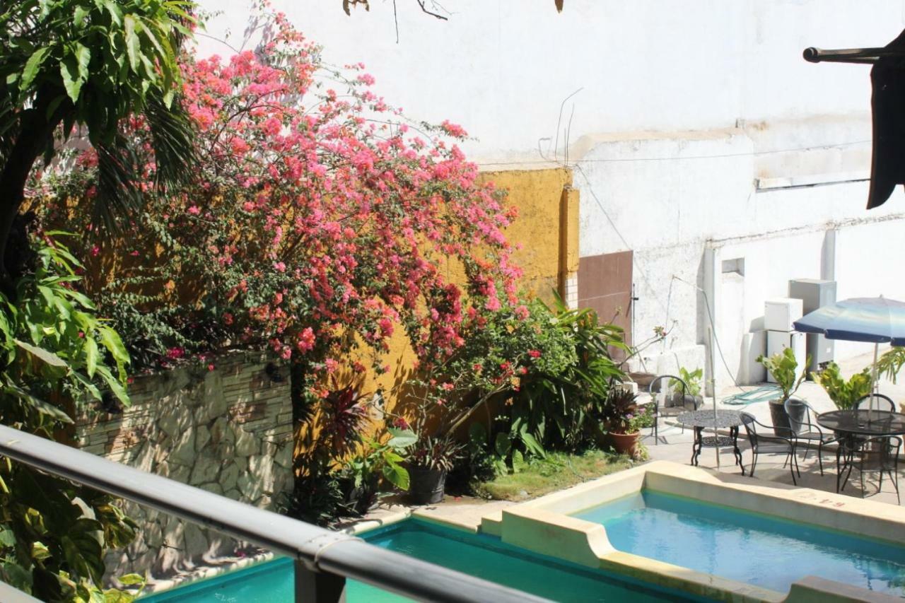 Hotel Vina Del Mar Lázaro Cárdenas Екстериор снимка